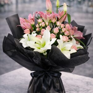 Black Fragrance Flower Bouquet | 13-23 Roses | Special Occasions